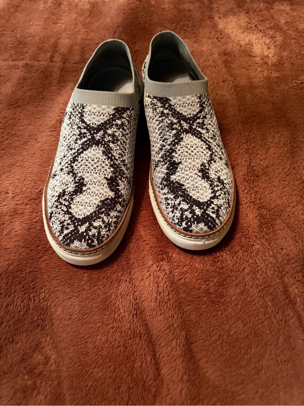 Vince Camuto Slip-On Knit Sneakers in Black and Cream Snake Print